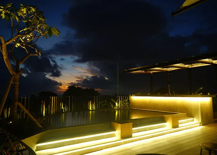 Borough Capsule Bali Hostel Legian