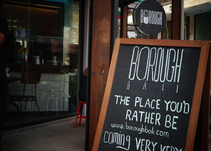 Borough Capsule Bali Hostel *