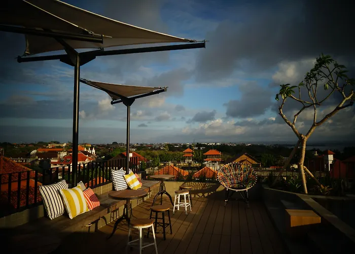 Borough Capsule Bali Hostel *