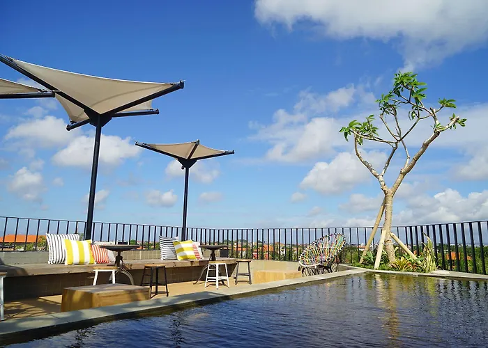 Hostel Borough Capsule Bali *