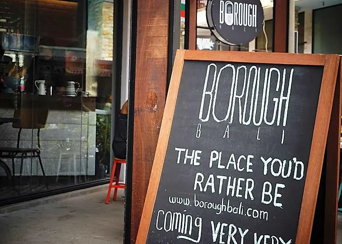 Borough Capsule Bali Hostel *
