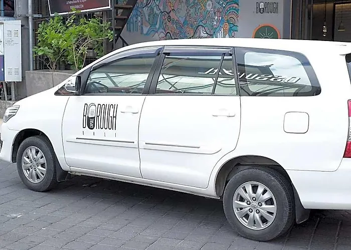 Hostel Borough Capsule Bali Legian
